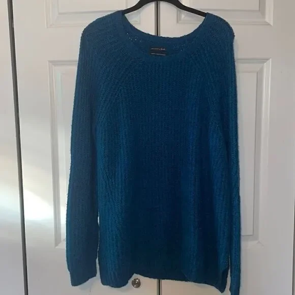 American Eagle Outfitters sweater - Picture 1 of 6